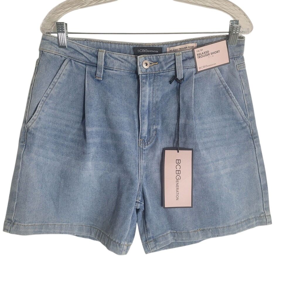 BCBG NEW Relaxed Trouser Short Women's Size 13 / 31 Blue Denim 5" Inseam Casual